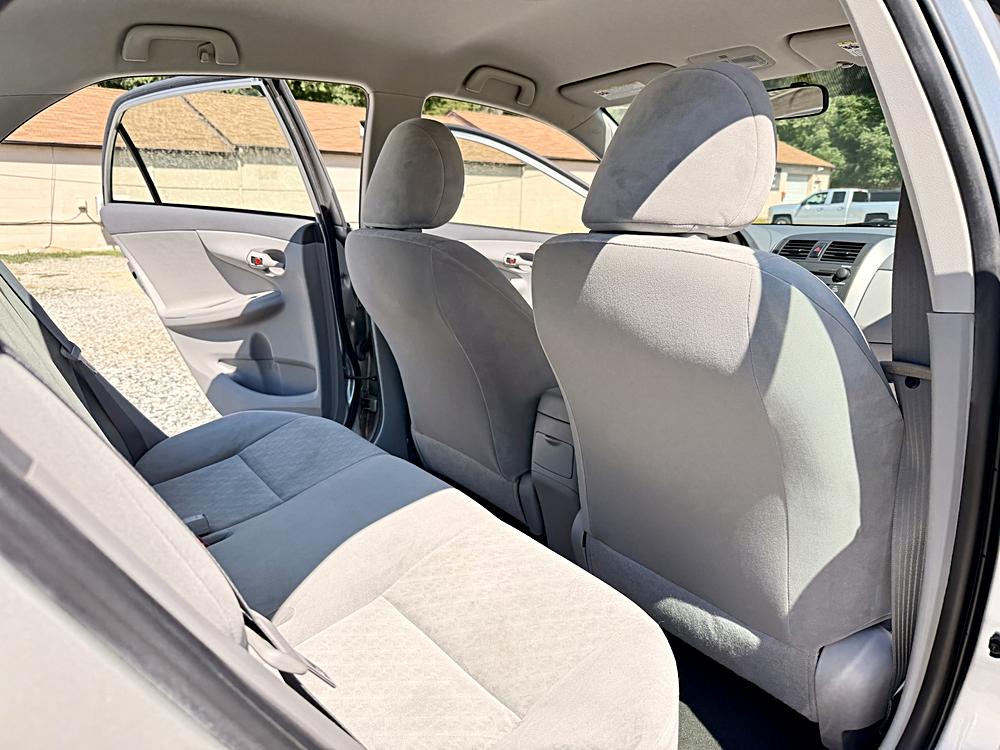 2009 Toyota Corolla LE - Photo 21
