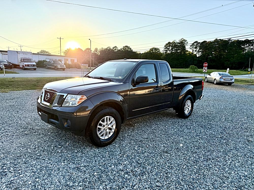 2015 Nissan Frontier SV - Photo 31