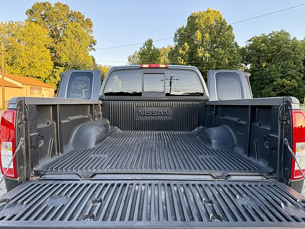 2015 Nissan Frontier SV - Photo 21