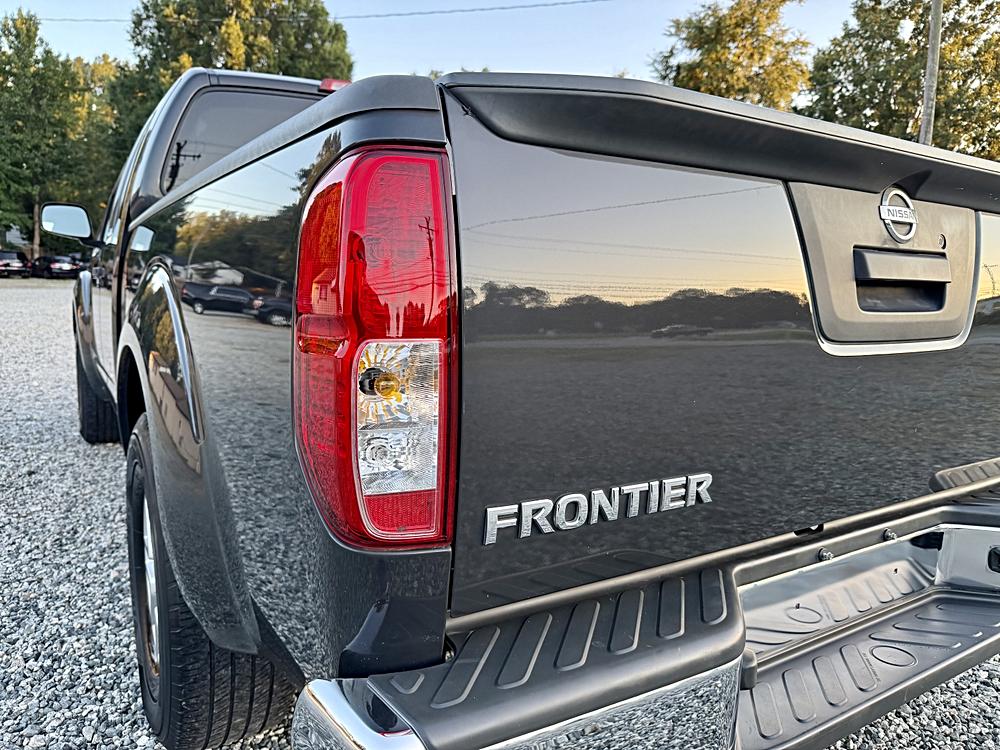 2015 Nissan Frontier SV - Photo 30