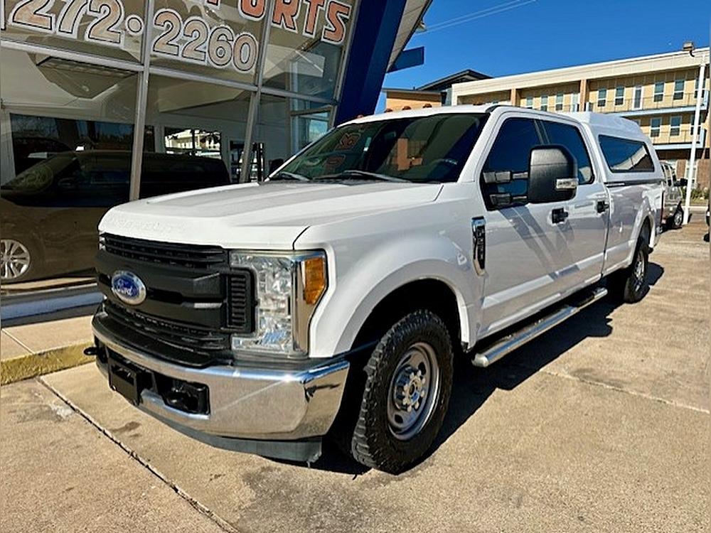 2017 Ford F-250 Super Duty XL's photo