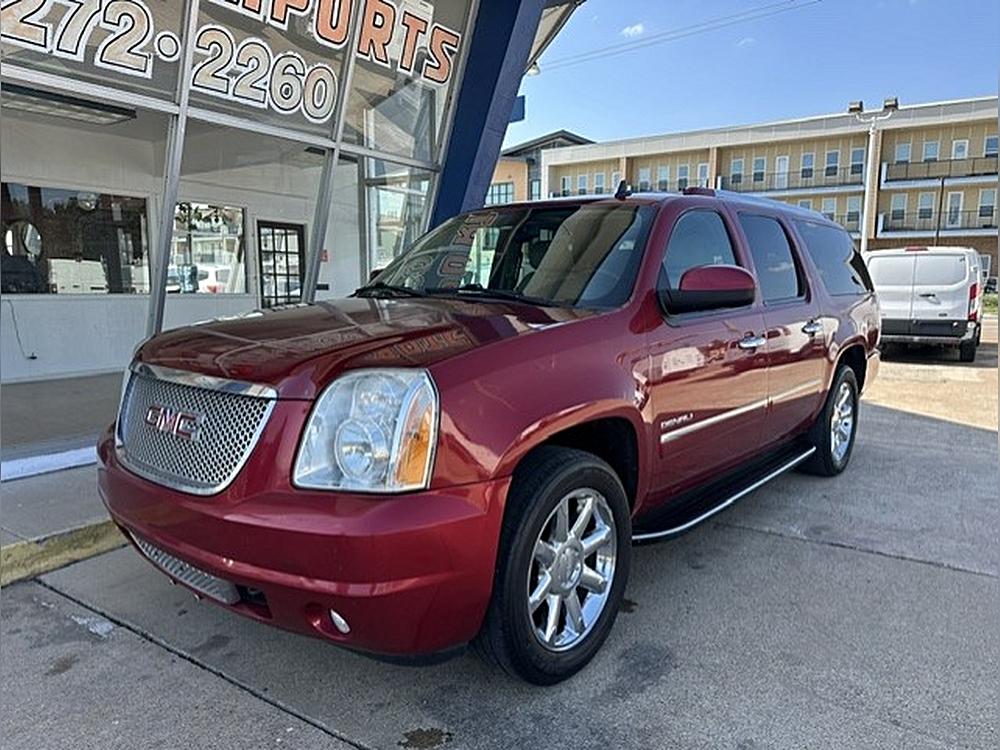 2014 GMC Yukon Denali 2WD's photo