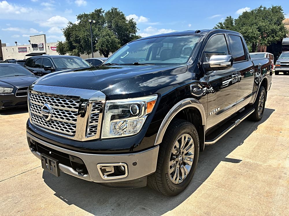 2017 Nissan Titan Platinum Reserve 4X2 Crew Cab's photo