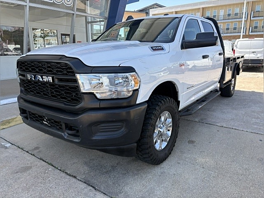 2020 RAM 3500 Tradesman 4X4 Crew Cab LWB's photo