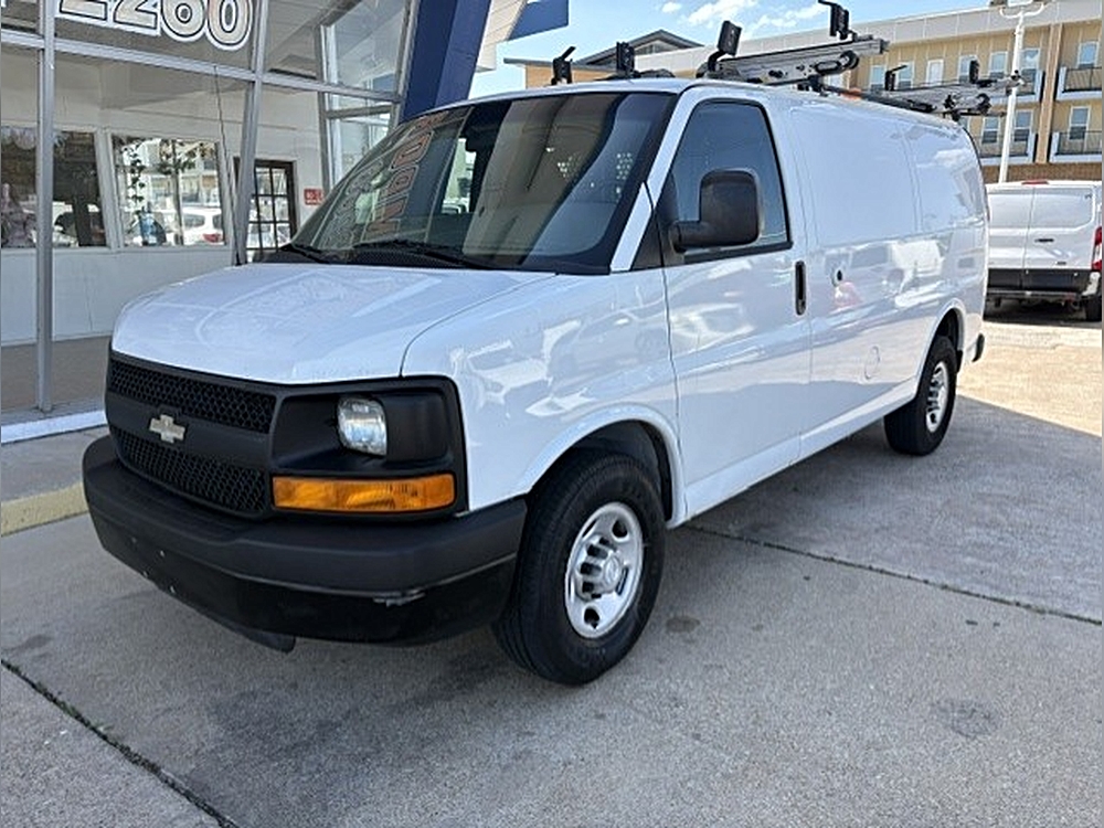 2015 Chevrolet Express 2500 Work Van HD's photo