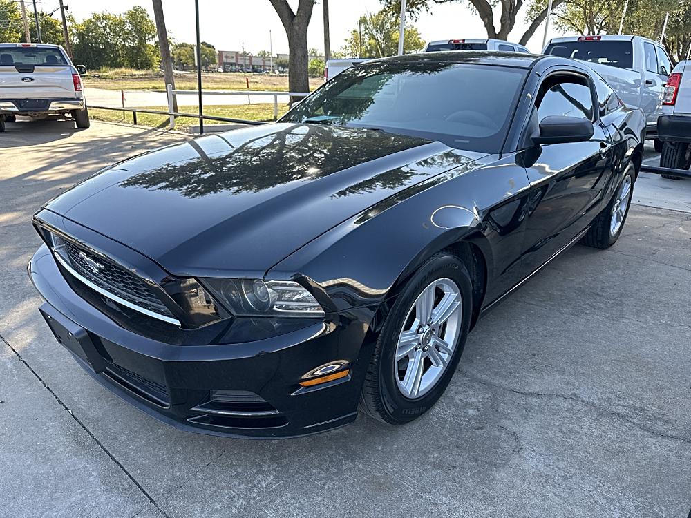 2014 Ford Mustang V6