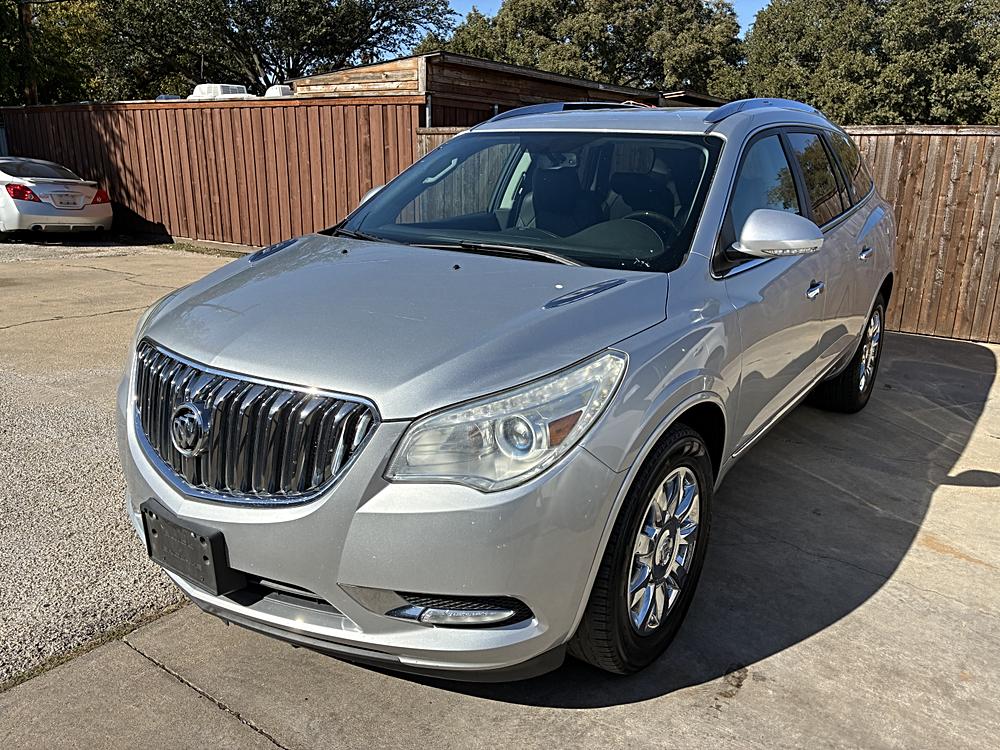 2019 Buick Enclave Essence's photo