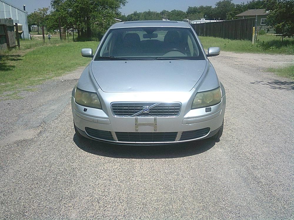 2005 Volvo S40 2.4i's photo