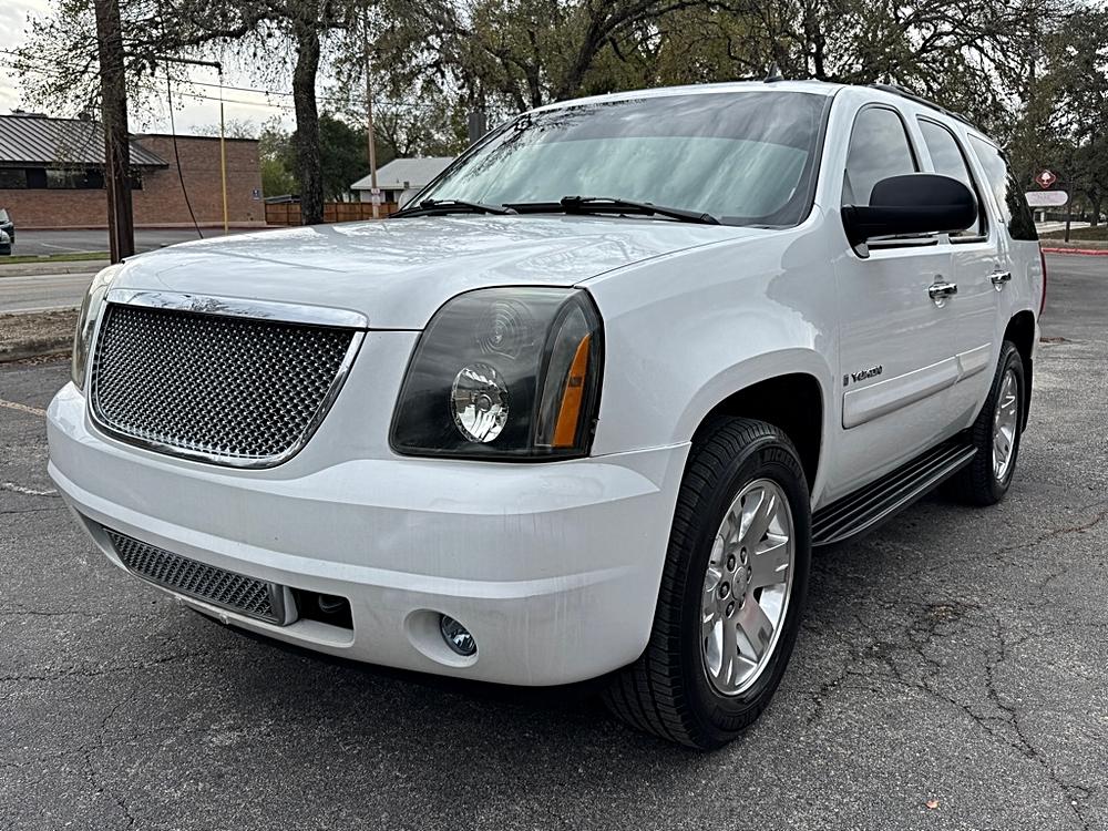 2008 GMC Yukon's photo
