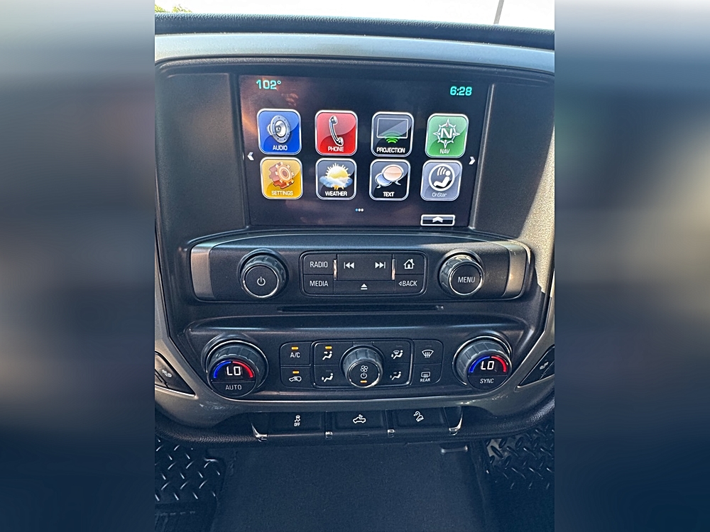 2018 Chevrolet Silverado 1500 LT Z71 - Photo 17