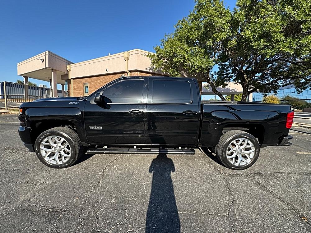 2018 Chevrolet Silverado 1500 LT Z71 - Photo 7