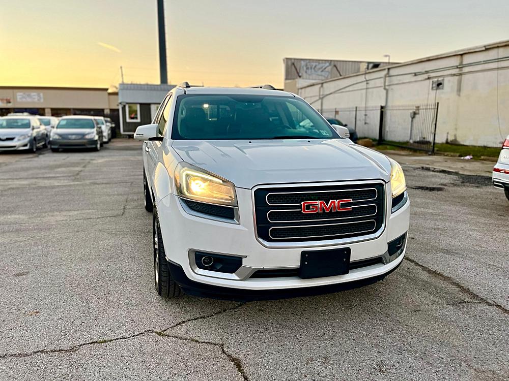 2016 GMC Acadia SLT-2's photo
