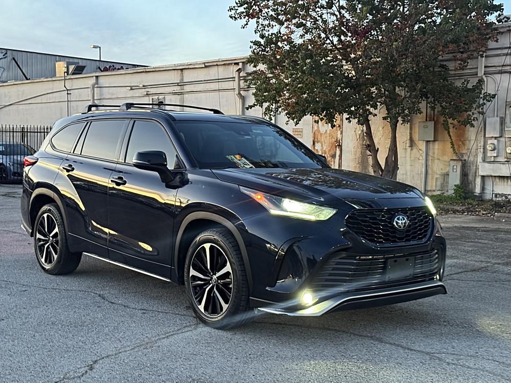2021 Toyota Highlander XSE's photo