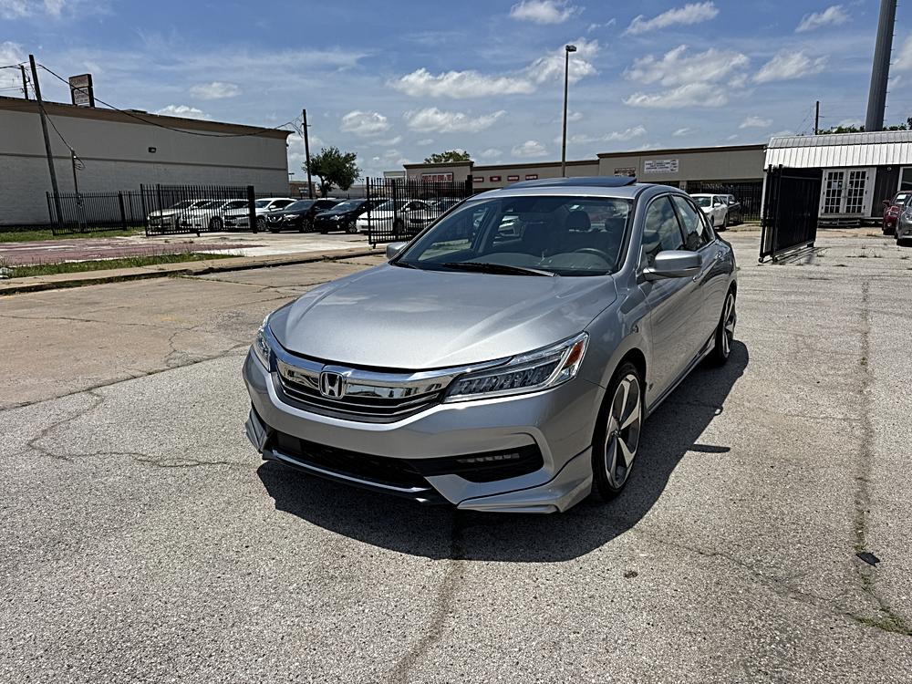 2016 Honda Accord EX-L V-6 Auto Navi w/Honda Sensing PZEV's photo
