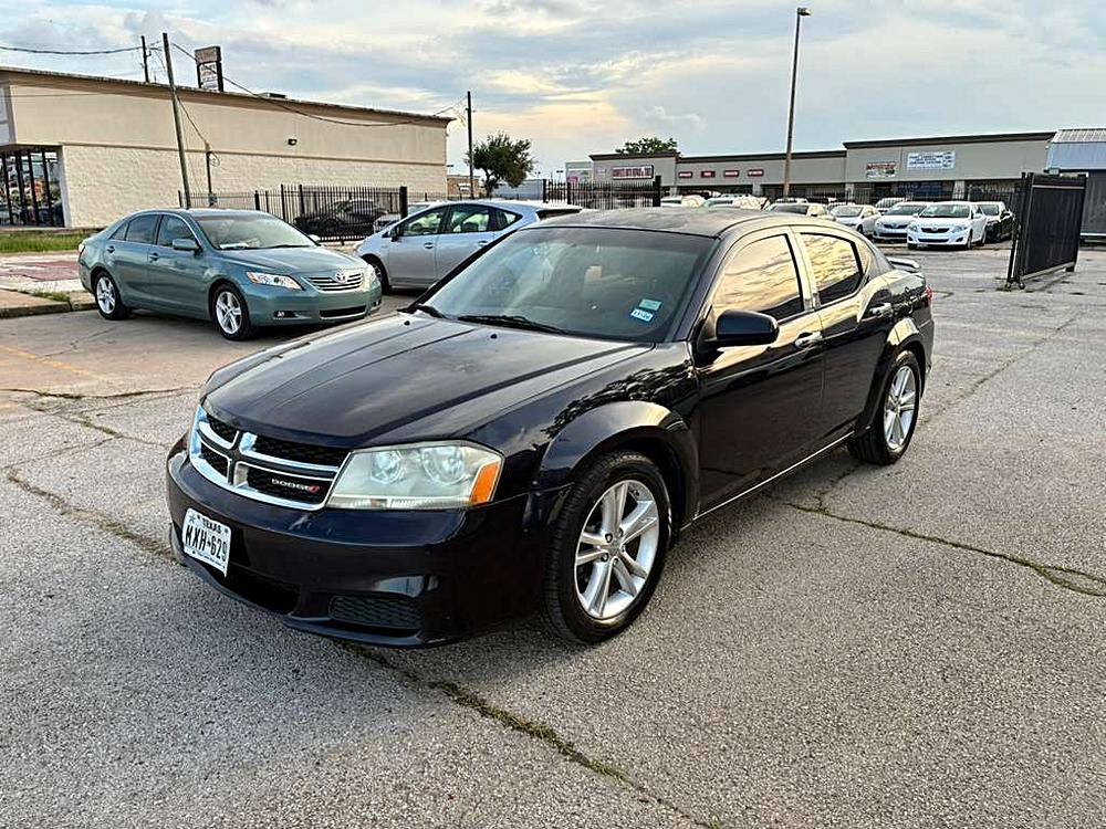 2012 Dodge Avenger's photo