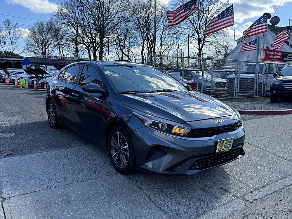 2022 Kia Forte LXS AT's photo