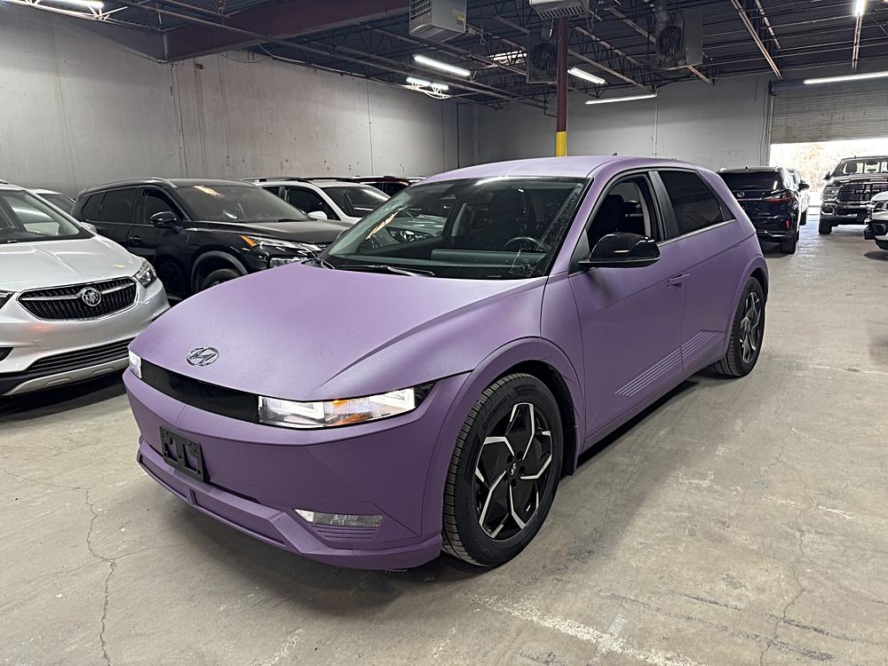 2022 Hyundai IONIQ 5 SE's photo