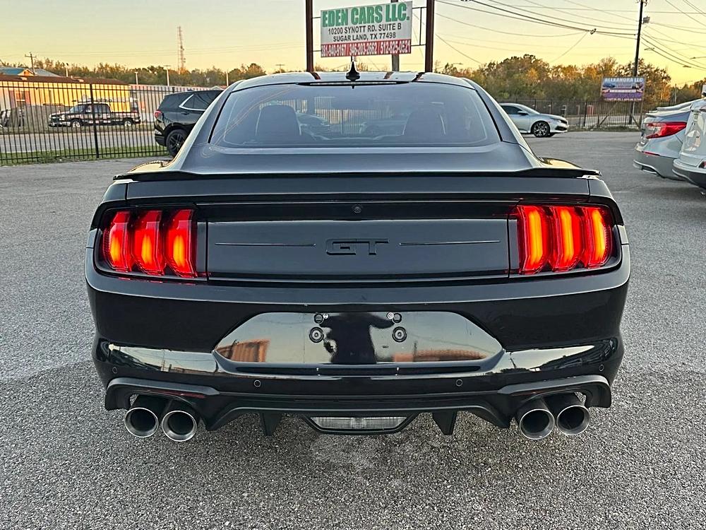 2021 Ford Mustang GT Premium's photo