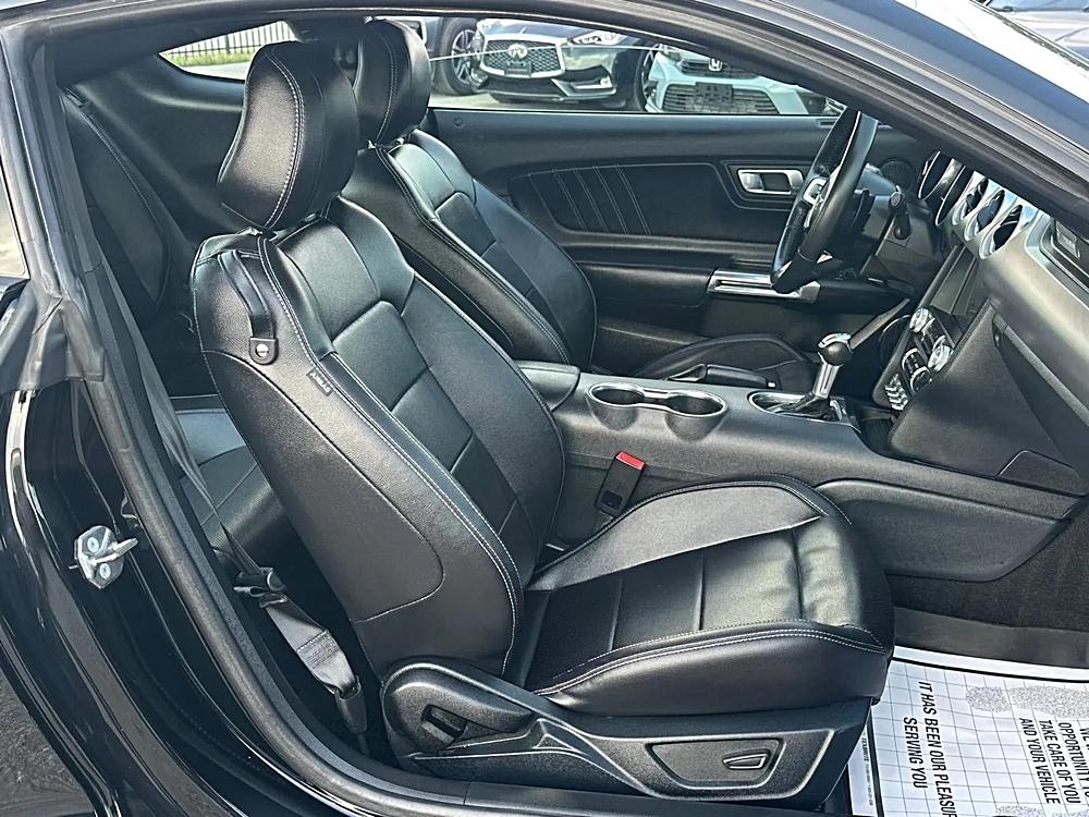 2021 Ford Mustang EcoBoost Premium - Photo 11