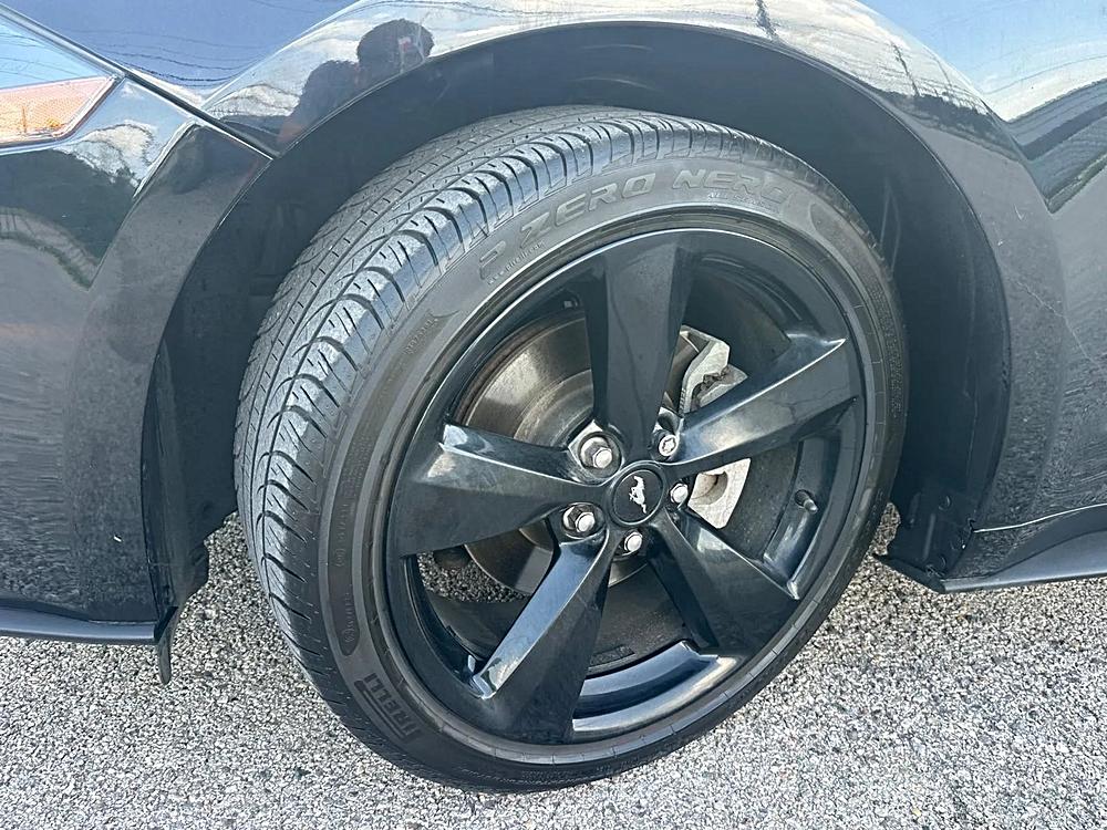 2021 Ford Mustang EcoBoost Premium - Photo 7