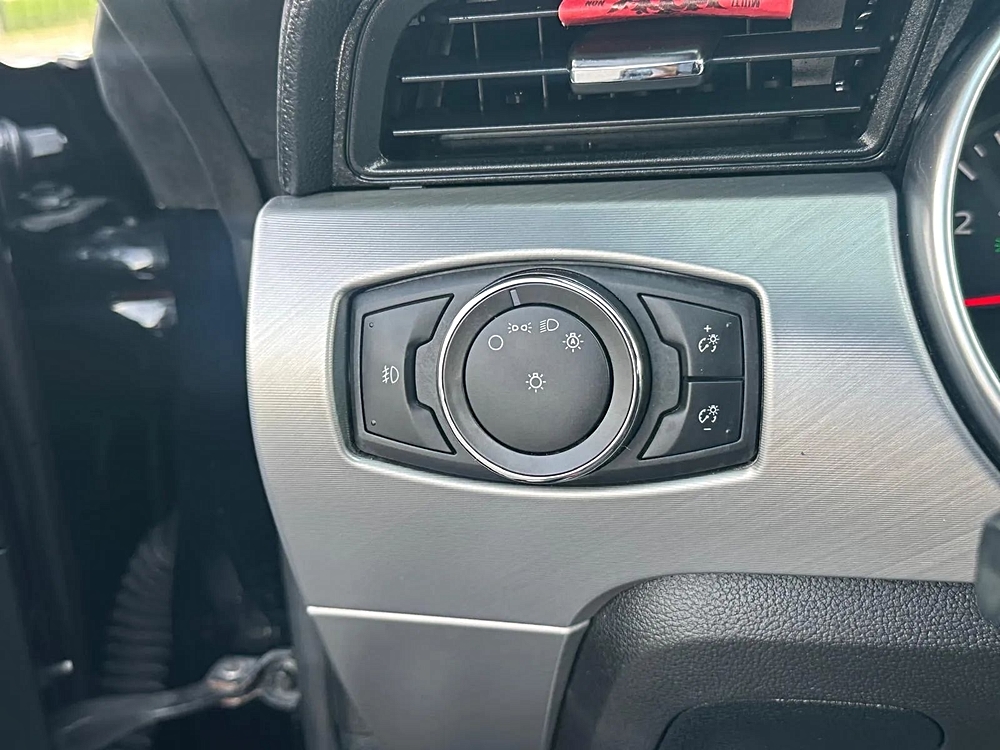 2021 Ford Mustang EcoBoost Premium - Photo 8