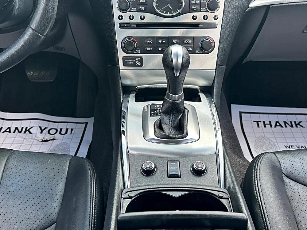 2015 INFINITI Q60 Coupe Base - Photo 16