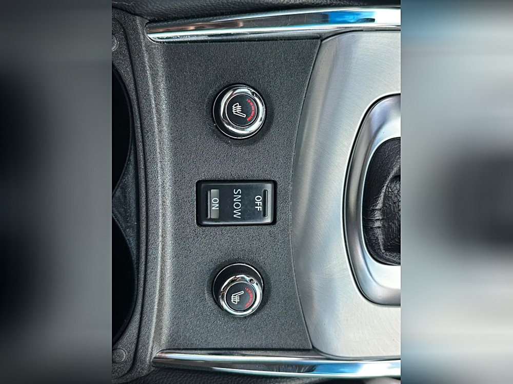2015 INFINITI Q60 Coupe Base - Photo 18