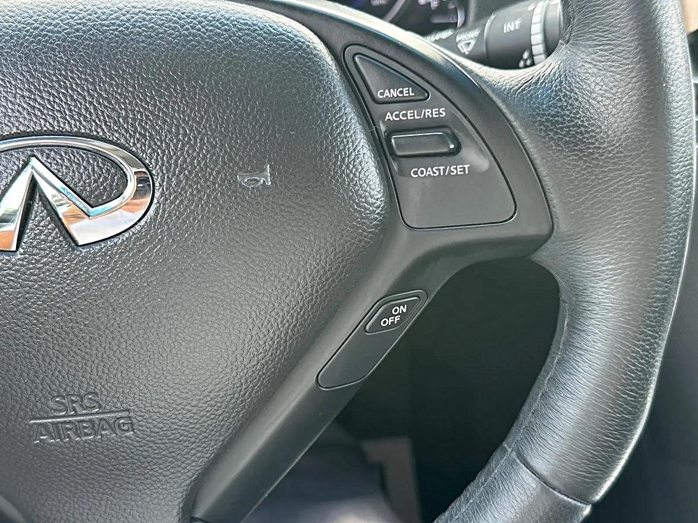 2015 INFINITI Q60 Coupe Base - Photo 21