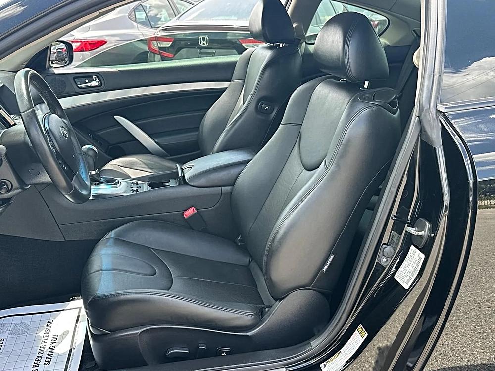 2015 INFINITI Q60 Coupe Base - Photo 10