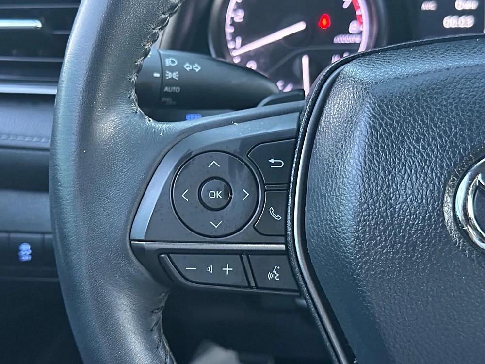 2021 Toyota Camry SE - Photo 19