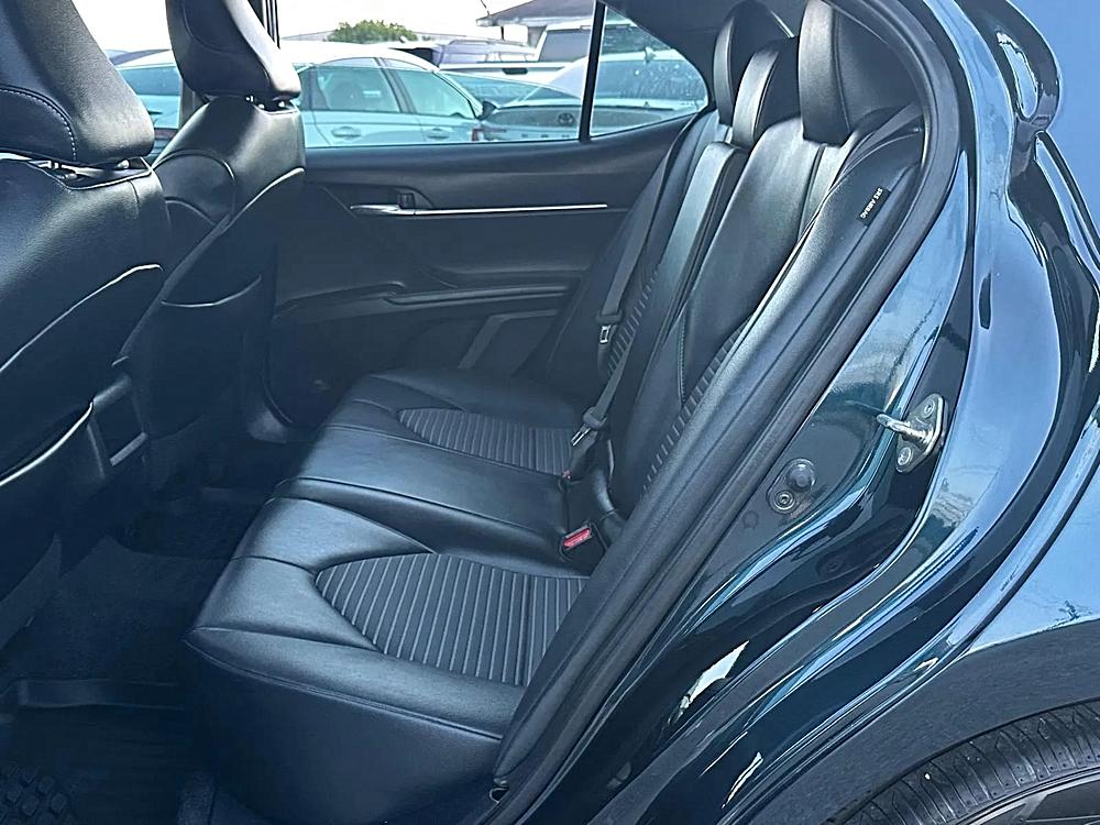 2021 Toyota Camry SE - Photo 10