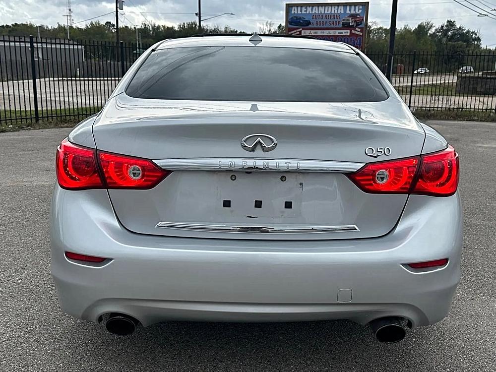 2016 INFINITI Q50 Premium