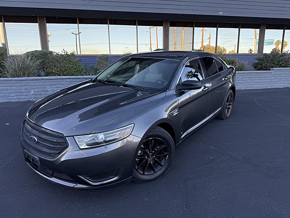 2015 Ford Taurus SE
