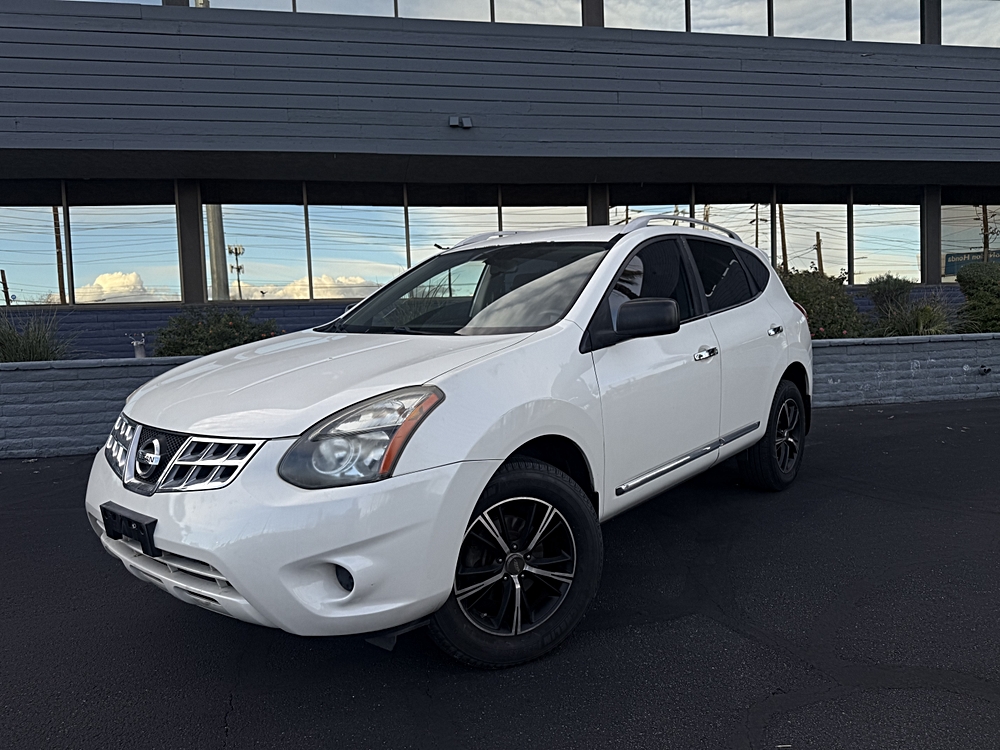 2014 Nissan Rogue Select S's photo