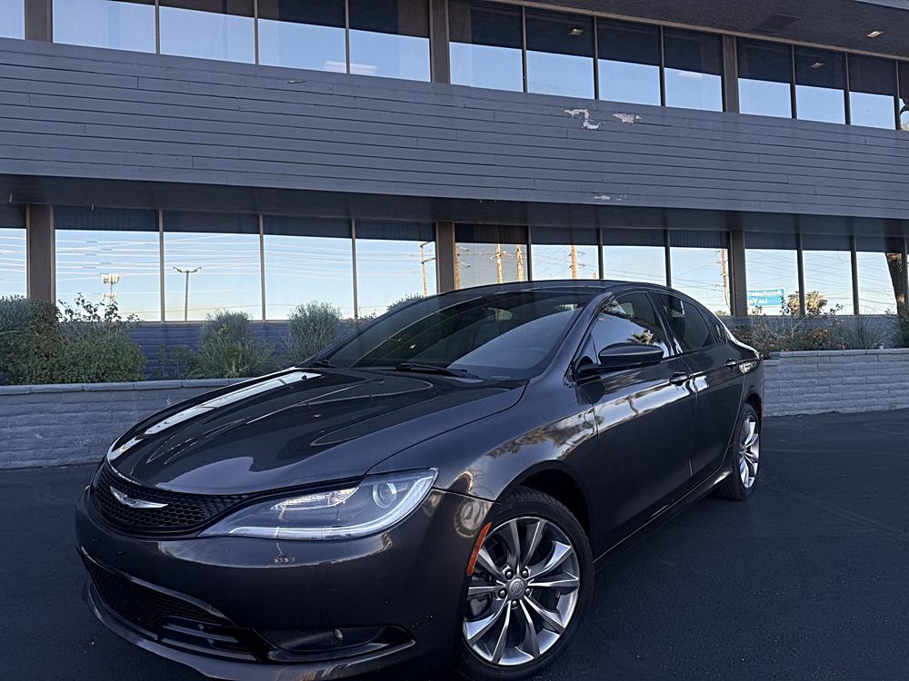 2016 Chrysler 200 S
