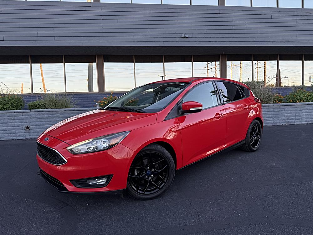 2016 Ford Focus 5 Door Hatch SE's photo