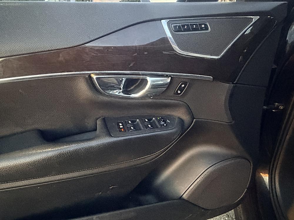2016 Volvo XC90 Momentum - Photo 9