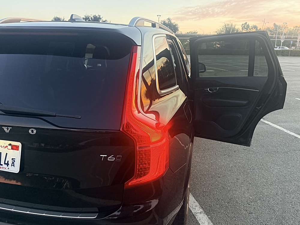 2016 Volvo XC90 Momentum - Photo 23