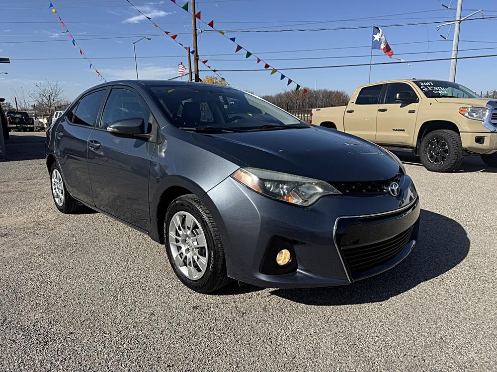 2015 Toyota Corolla S's photo