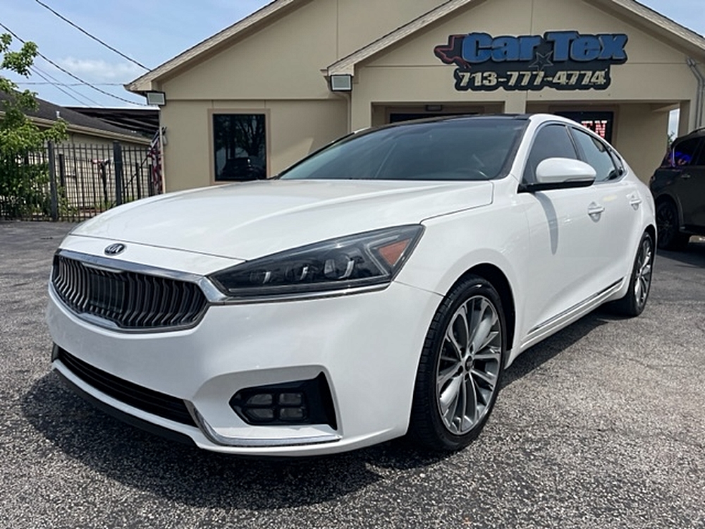2019 Kia Cadenza Technology's photo