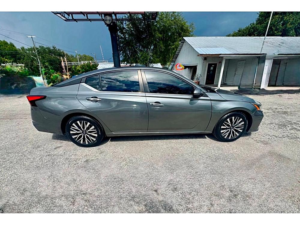 2023 Nissan Altima SV - Photo 14