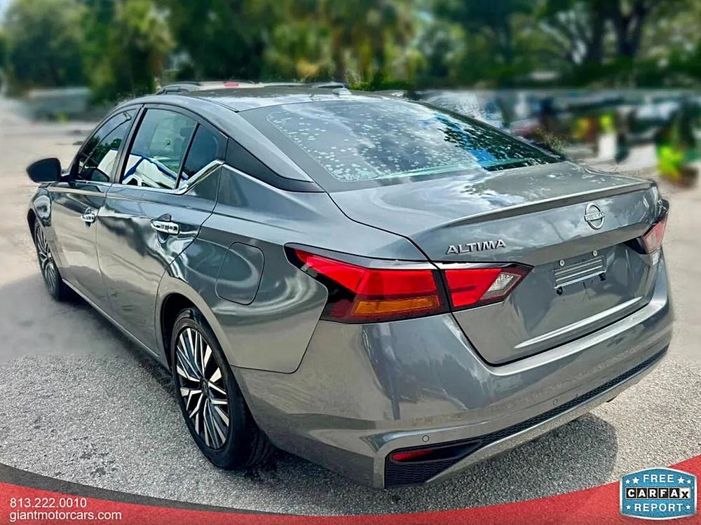 2023 Nissan Altima SV - Photo 7