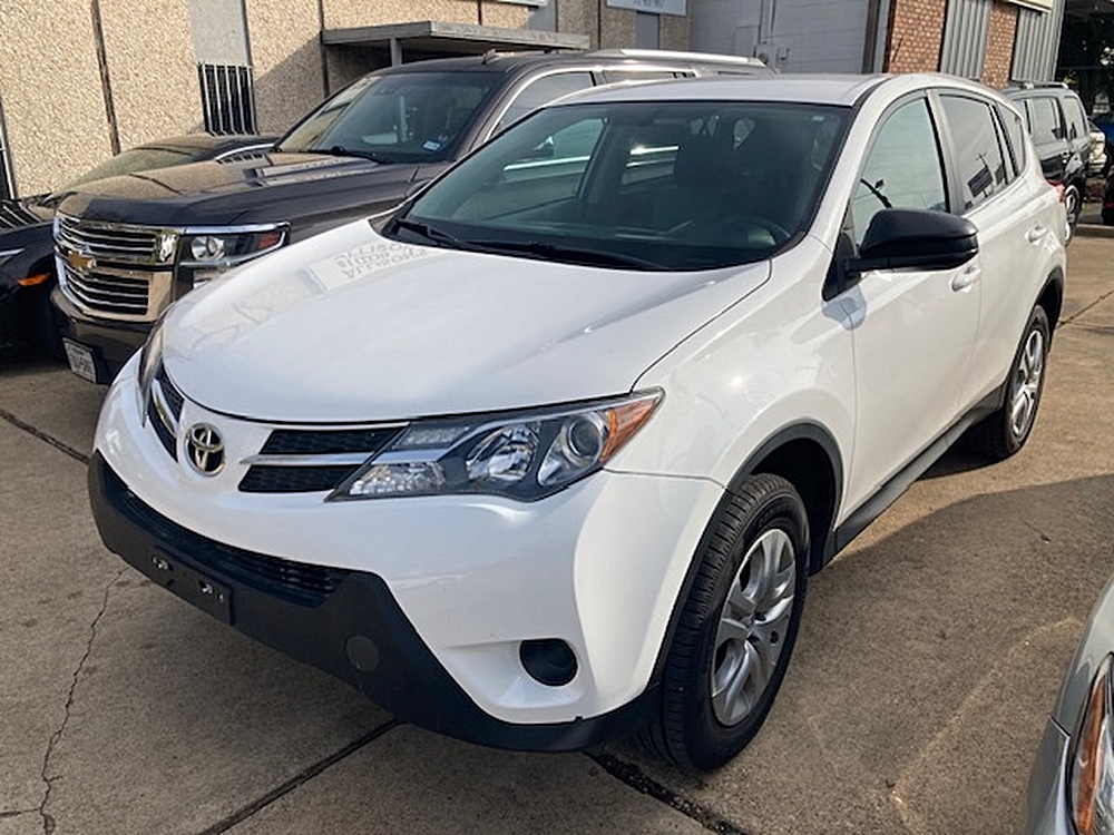 2013 Toyota RAV4 LE's photo