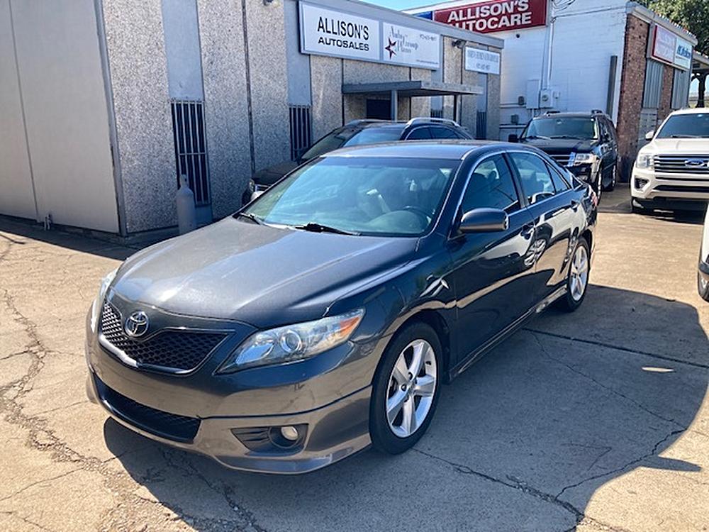 2011 TOYOTA CAMRY SE FWD