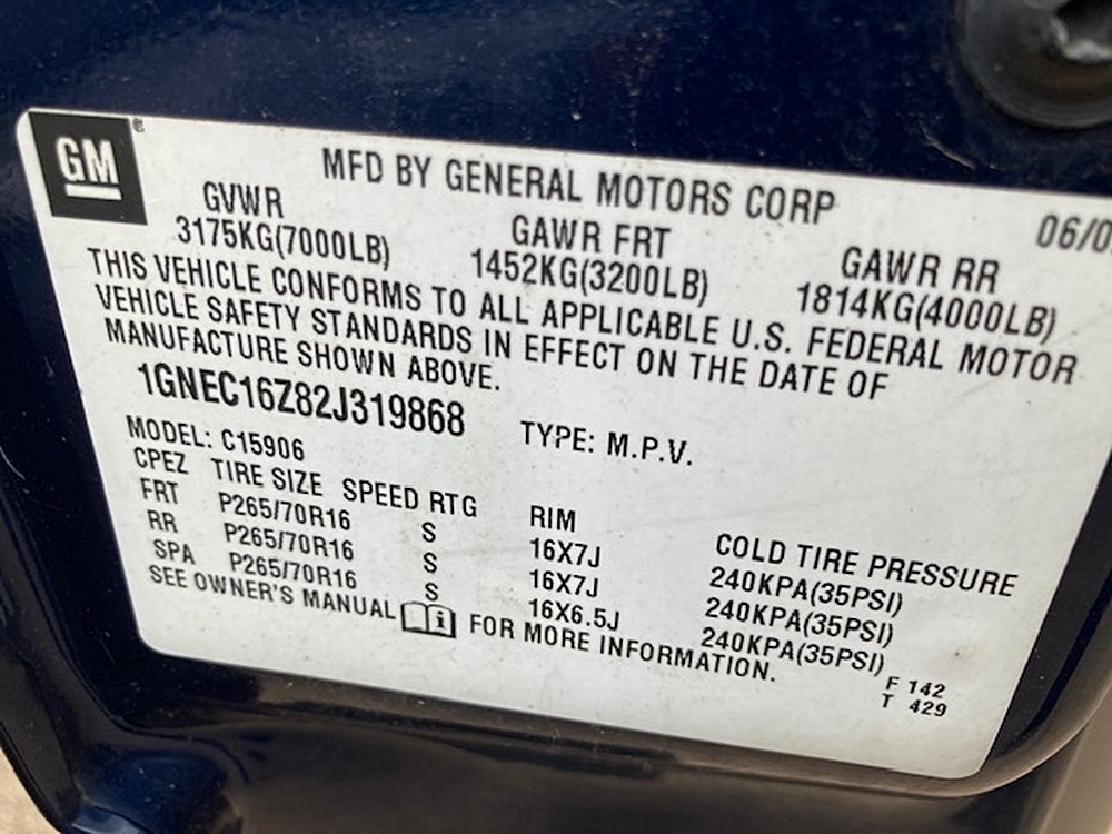 2002 Chevrolet Suburban LS - Photo 21