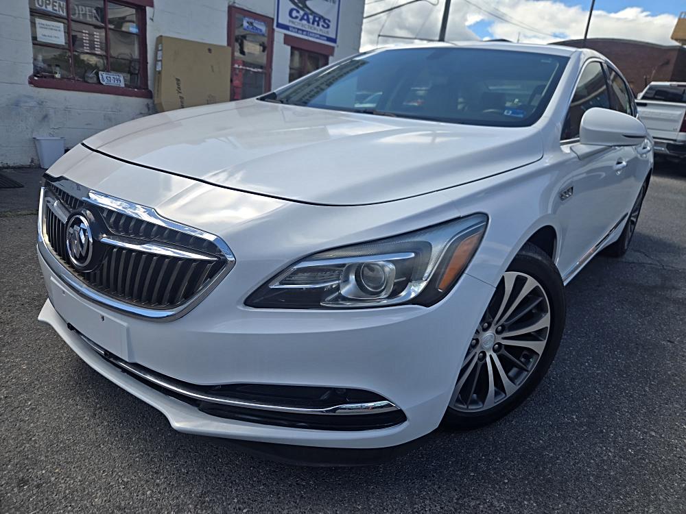 2017 Buick LaCrosse Essence's photo