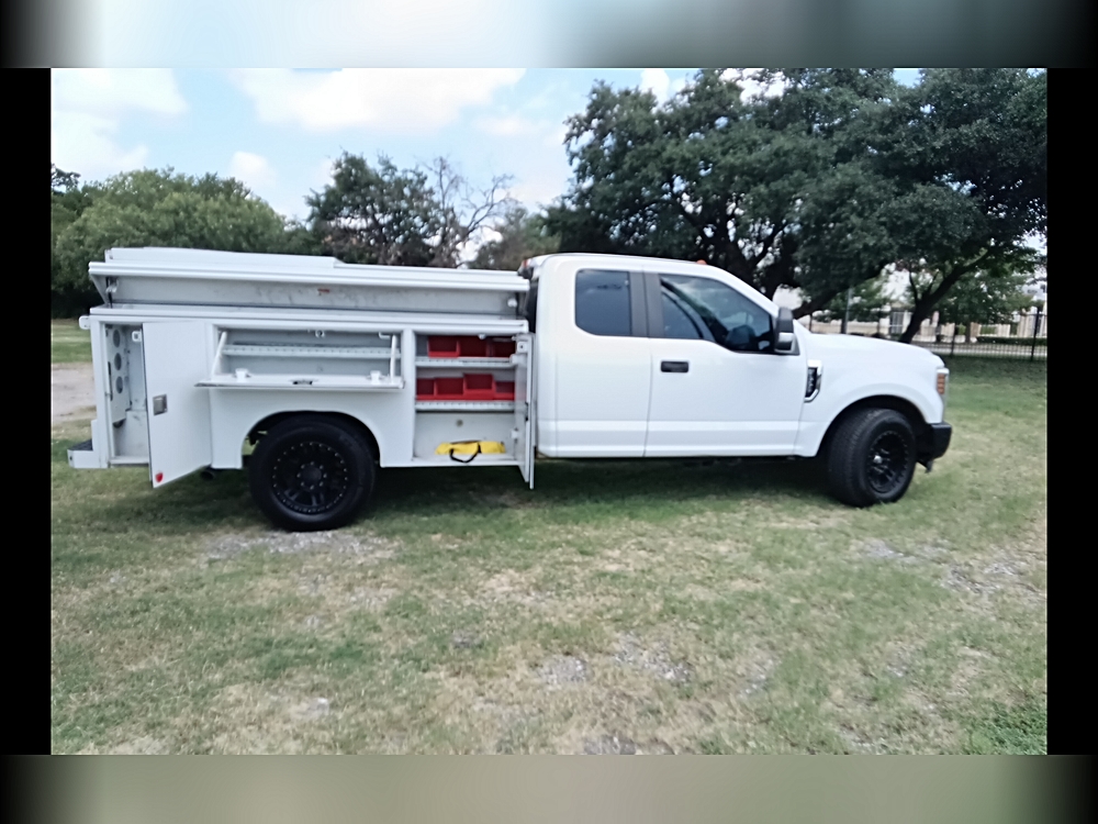 2013 Ford F-350 Super Duty Chassis Cab XL - Photo 13