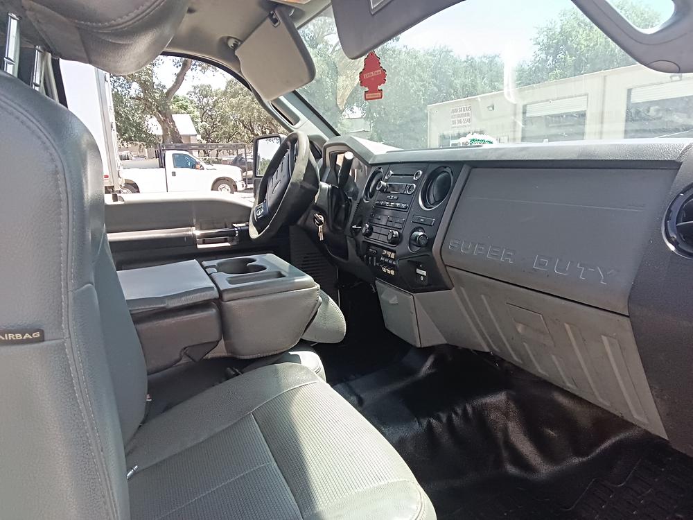 2015 Ford F-450 Super Duty Chassis Cab XLT - Photo 13