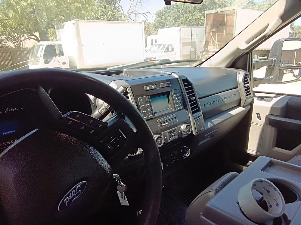 2013 Ford F-350 Super Duty Chassis Cab XL - Photo 21
