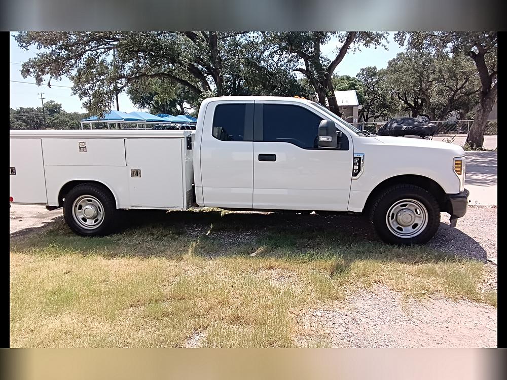 2019 Ford F-350 Super Duty Chassis Cab